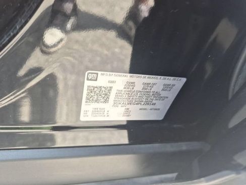 Used 2023 GMC Terrain SLT AWD/4WD image 32