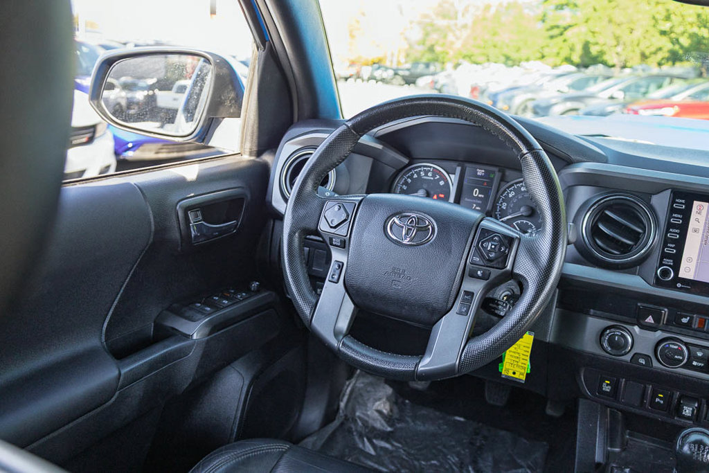 Used 2021 Toyota Tacoma TRD Sport w/ TRD Premium Sport Package AWD/4WD image 37