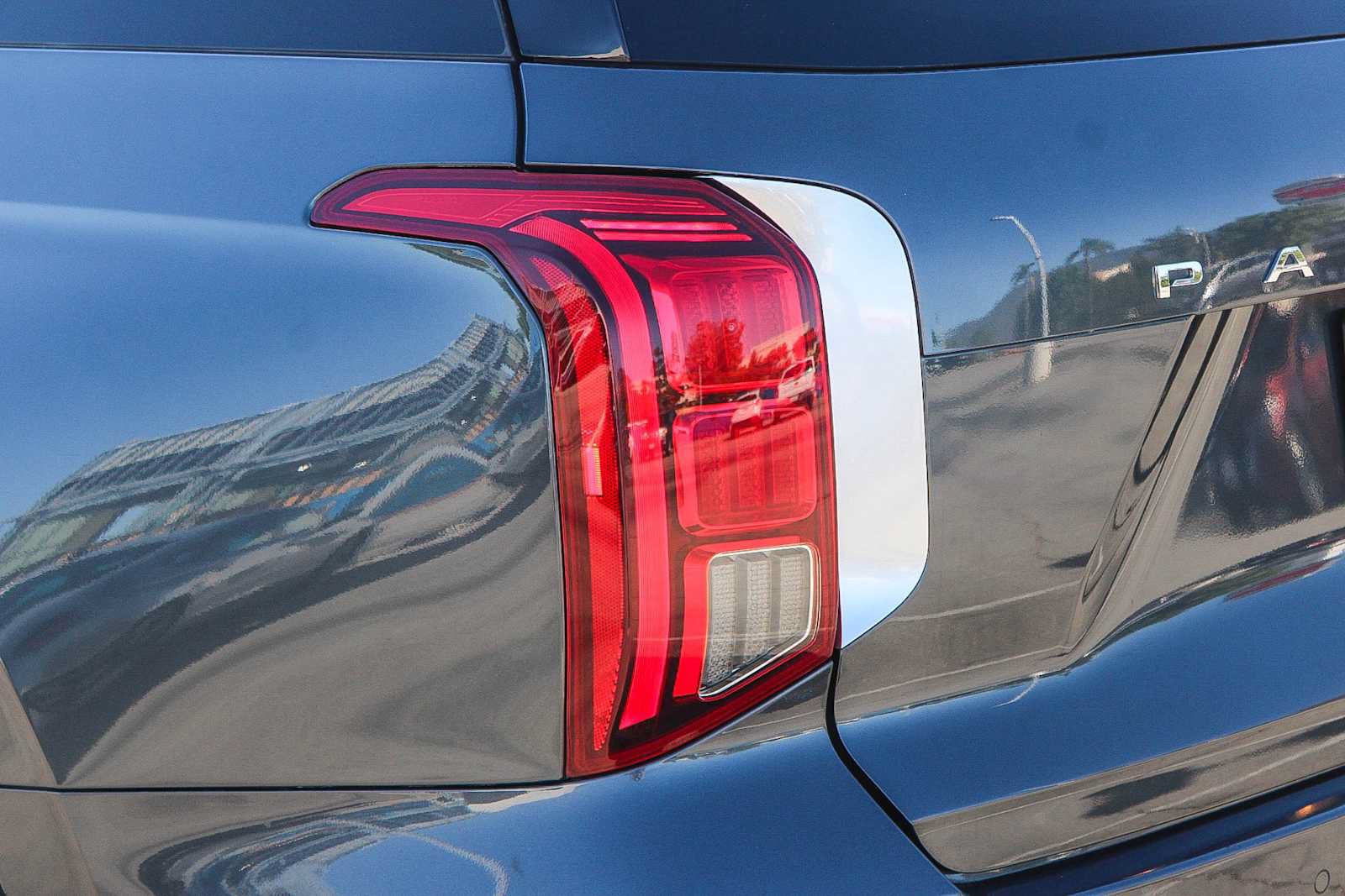Used 2024 Hyundai Palisade SEL FWD image 7