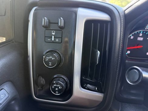 Used 2018 GMC Sierra 1500 SLT w/ Texas SLT Premium Package AWD/4WD image 13