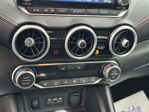 Certified 2025 Nissan Sentra SR image 27