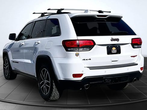 Used 2020 Jeep Grand Cherokee Trailhawk w/ Trailhawk Luxury Group AWD/4WD image 4