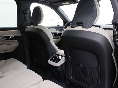 New 2026 Volvo XC90 B5 Core AWD/4WD image 22