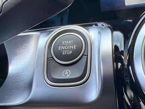 Used 2026 Mercedes-Benz GLB 250 image 24