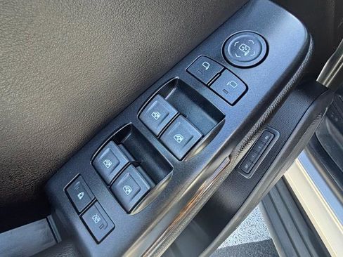 Used 2020 Chevrolet Tahoe LT AWD/4WD image 13
