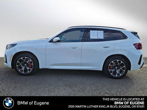 Used 2025 BMW X3 xDrive30 w/ M Sport Package AWD/4WD image 7