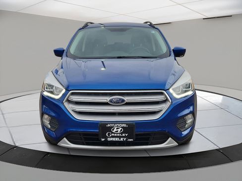 Used 2017 Ford Escape SE w/ Equipment Group 201A image 6