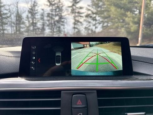 Used 2018 BMW 430i Convertible image 19