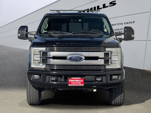 Used 2019 Ford F350 Limited image 2