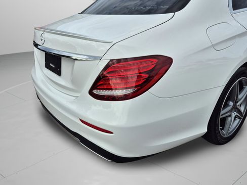 Used 2019 Mercedes-Benz E 300 image 36