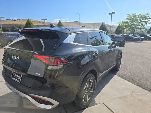 New 2025 Kia Sportage LX image 6