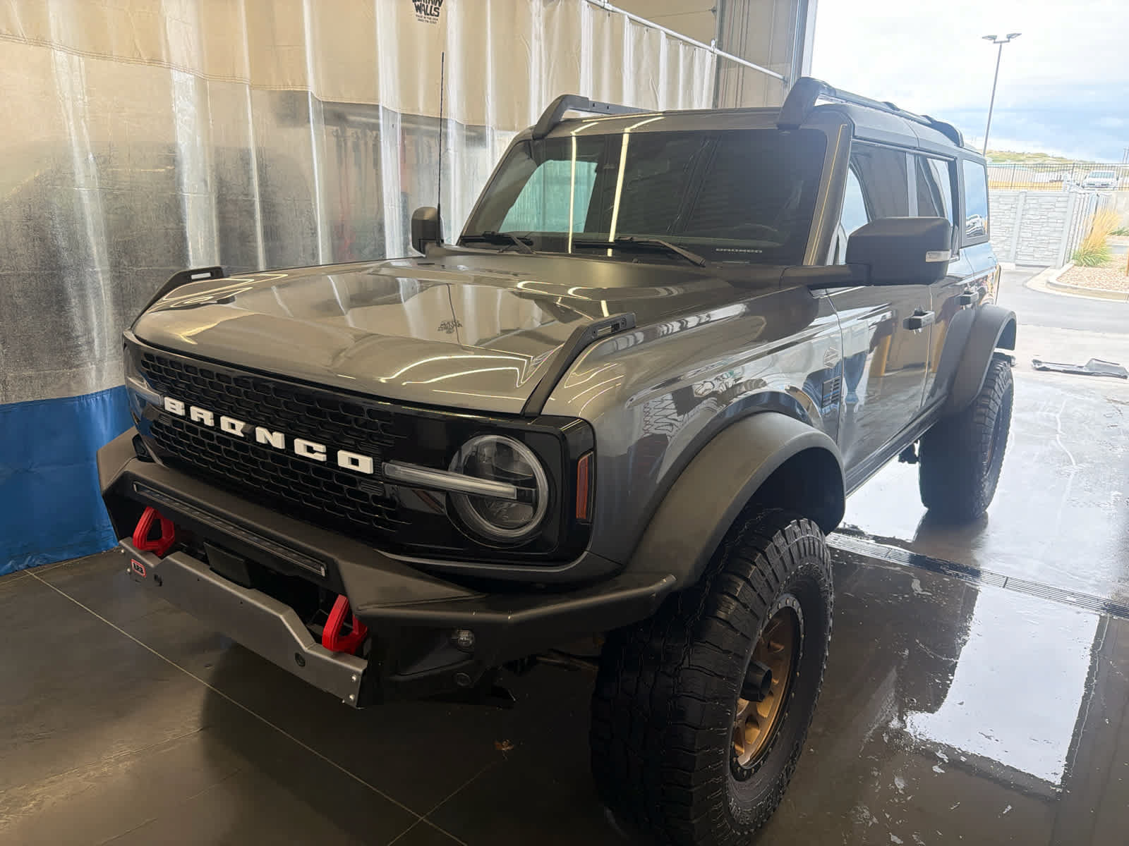 Used 2022 Ford Bronco Wildtrak AWD/4WD image 1