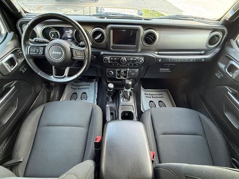 Used 2021 Jeep Wrangler Unlimited Sport AWD/4WD image 6