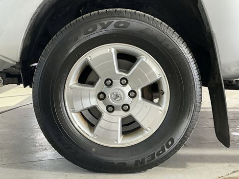 Used 2014 Toyota Tacoma PreRunner w/ TRD Sport Package image 20