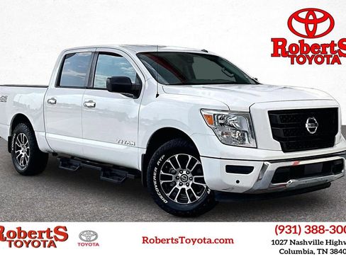 Used 2021 Nissan Titan SV w/ SV Convenience Package RWD image 1