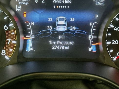 Used 2022 Jeep Compass Latitude w/ Sun and Sound Group FWD image 19