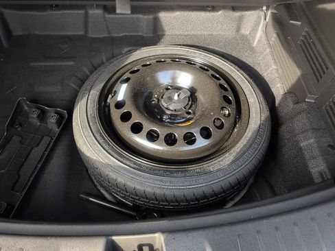 Used 2023 Chevrolet TrailBlazer RS w/ Convenience Package image 40