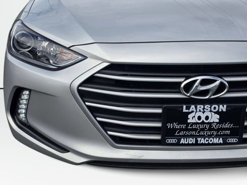 Used 2018 Hyundai Elantra Value Edition FWD image 29