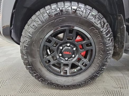 Used 2023 Toyota 4Runner TRD Off-Road Premium w/ Moonroof Package AWD/4WD image 45
