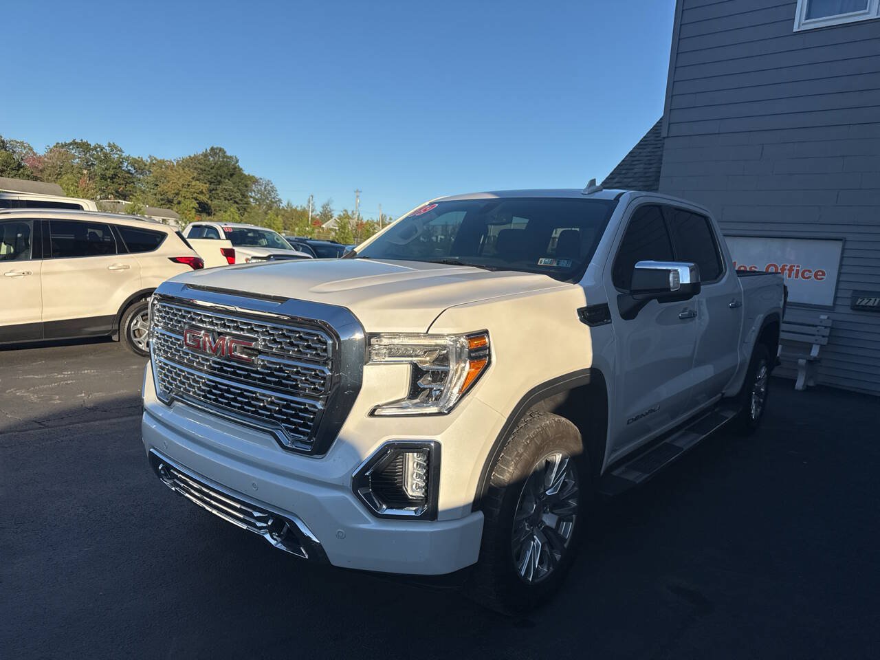 Used 2019 GMC Sierra 1500 Denali AWD/4WD image 3