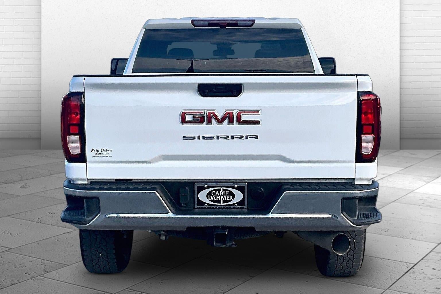 Used 2024 GMC Sierra 2500 Pro AWD/4WD image 3
