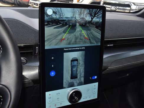 Certified 2025 Ford Mustang Mach-E GT image 28