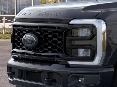 New 2026 Ford F250 Lariat w/ Black Appearance Package AWD/4WD image 44