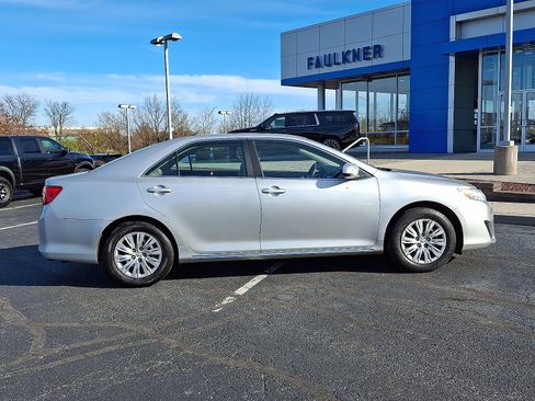 Used 2013 Toyota Camry LE image 7