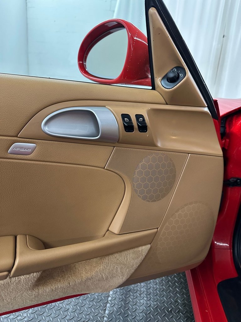 Used 2010 Porsche Boxster RWD image 9