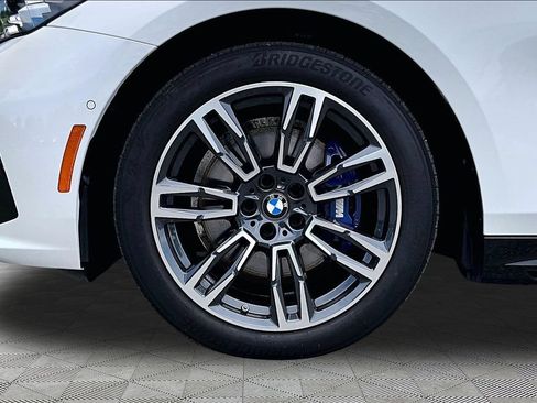 Used 2026 BMW 530i xDrive AWD/4WD image 22