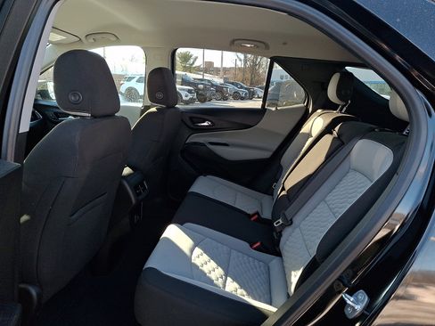 Used 2020 Chevrolet Equinox LS w/ LS Convenience Package image 10