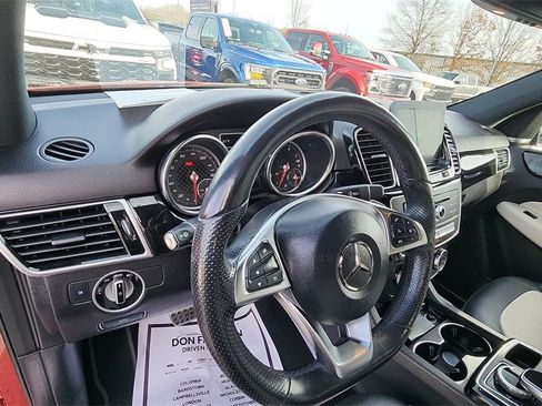 Used 2018 Mercedes-Benz GLE 350 w/ Parking Assist Package image 10