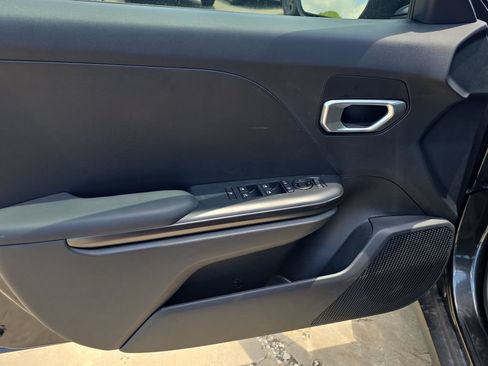 New 2026 Kia K4 FWD image 17