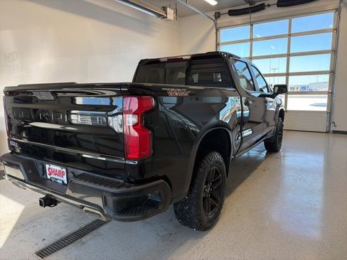 Used 2021 Chevrolet Silverado 1500 LT Trail Boss w/ Convenience Package II image 8