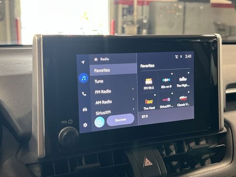 Used 2023 Toyota RAV4 LE FWD image 18