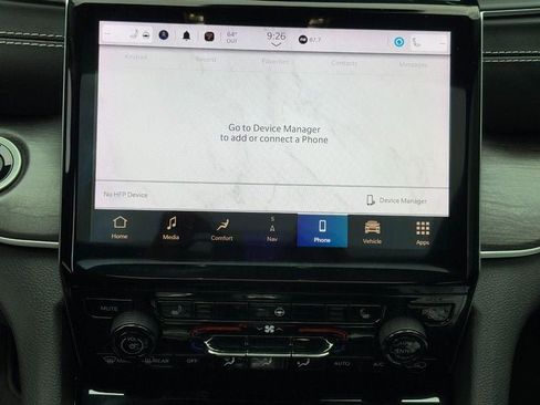 Used 2022 Jeep Grand Cherokee Limited image 19