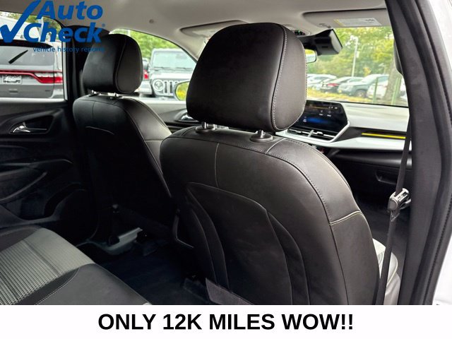 Used 2026 Chevrolet Trax LT FWD image 25