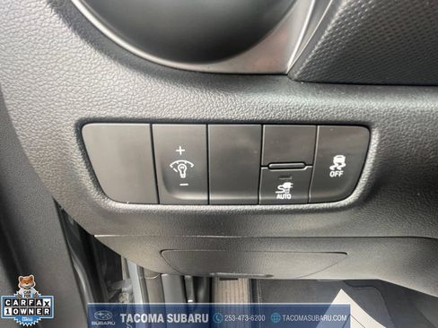 Used 2023 Hyundai Kona SE FWD image 23