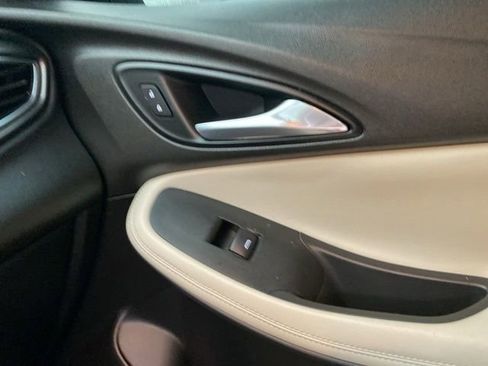 Used 2020 Buick Encore GX Preferred image 29