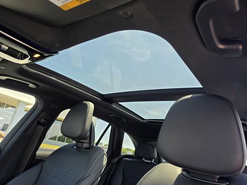 Certified 2026 Mercedes-Benz GLC 300 image 24