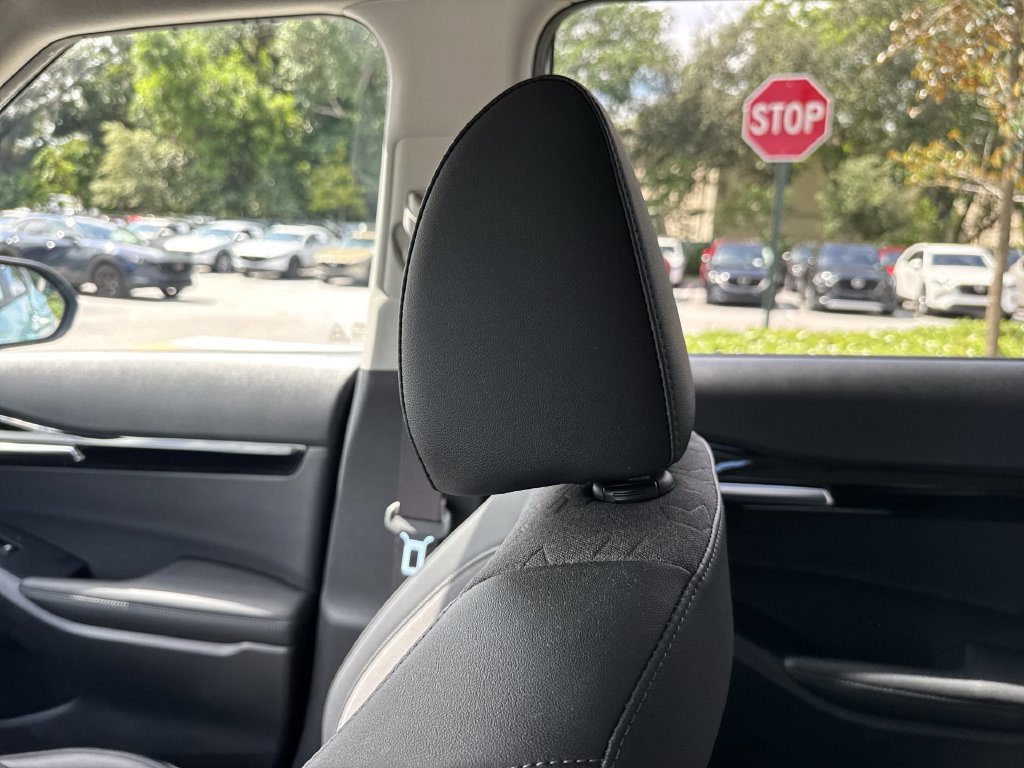 Used 2025 Kia Seltos S FWD image 16