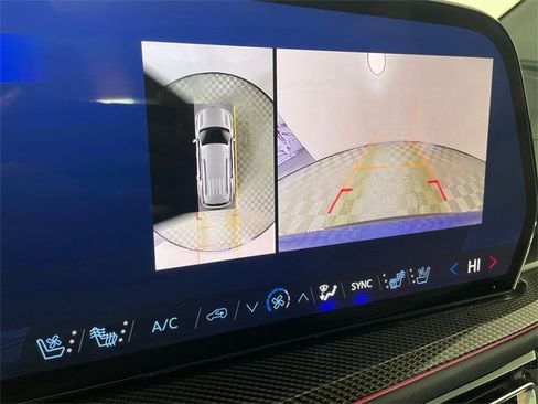 Used 2025 Chevrolet Traverse High Country w/ LPO, Floor Liner Package image 9