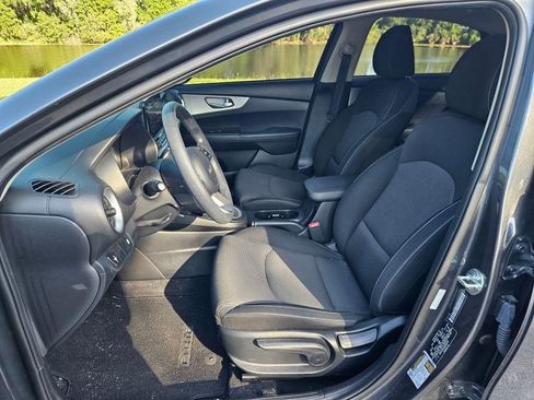 Used 2024 Kia Forte LXS image 14