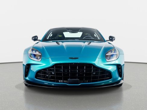 Used 2025 Aston Martin V8 Vantage Coupe image 23