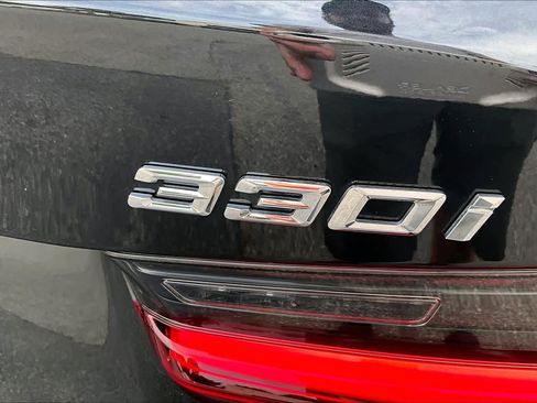Certified 2025 BMW 330i Sedan RWD image 31