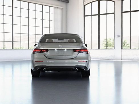 Certified 2022 Mercedes-Benz E 350 4MATIC Sedan image 26