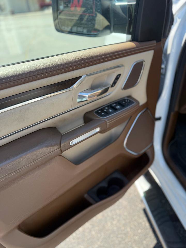 Used 2022 RAM 1500 Laramie AWD/4WD image 10