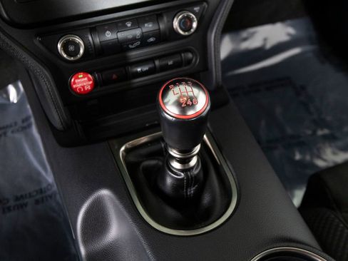 Used 2016 Ford Mustang Shelby GT350R w/ GT350R Equipment Group 920A image 24