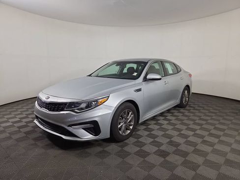 Used 2019 Kia Optima LX FWD image 1