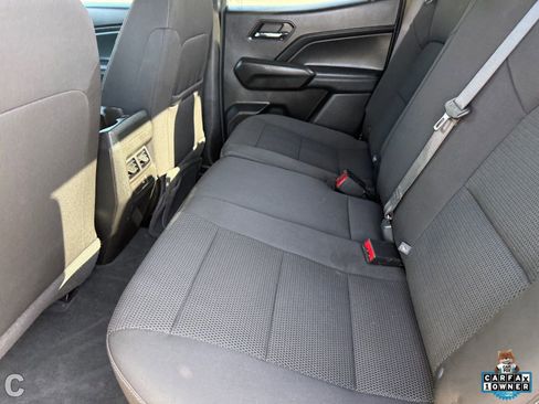 Used 2023 Chevrolet Colorado LT AWD/4WD image 12